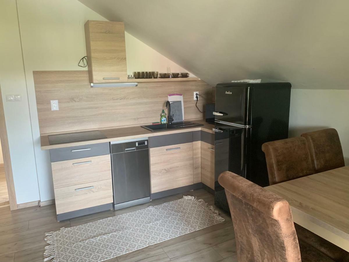 Apartmanovy Dom Magda Vrbov Exterior photo